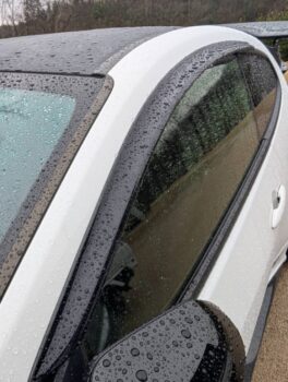 バイザー取付け